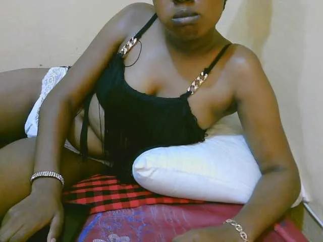 Offline sexybounty2 on BongaCams