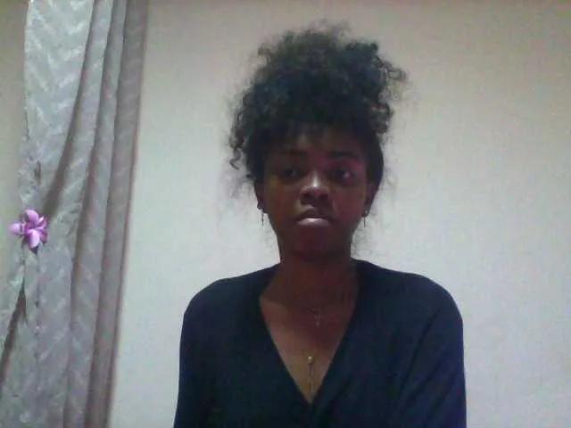 Offline SexyFrenchDoll on BongaCams