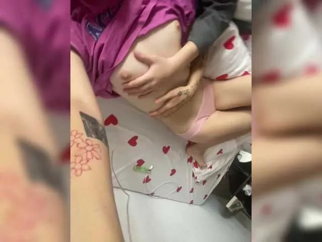 Offline shyyyygirls on BongaCams