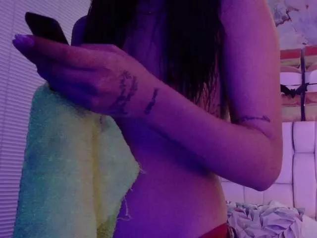 Freechat slutlittlegir on BongaCams