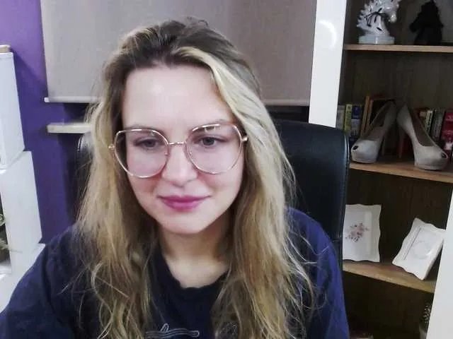 soft-zoey on BongaCams