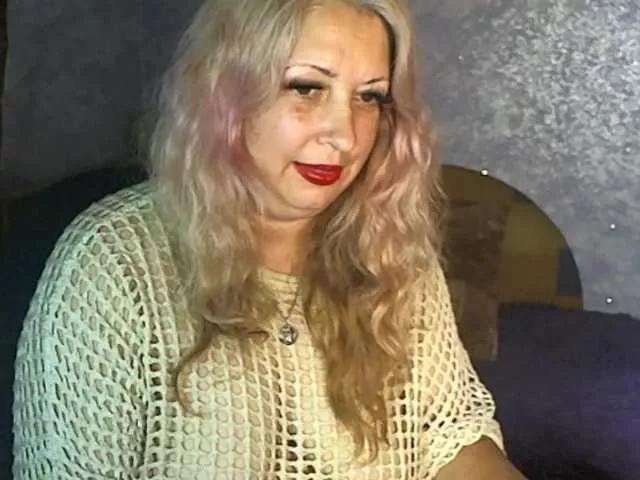 Offline SoftGella on BongaCams