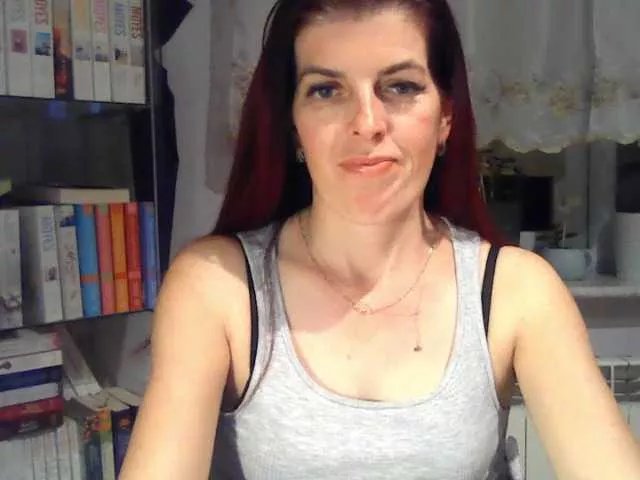 Offline SophieHeart on BongaCams