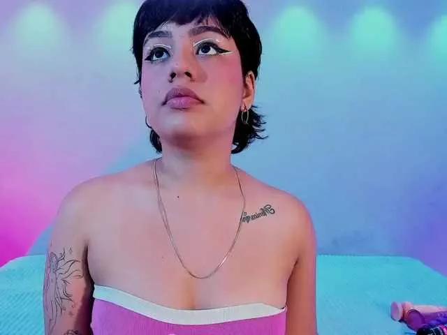 Offline sowyvenus on BongaCams