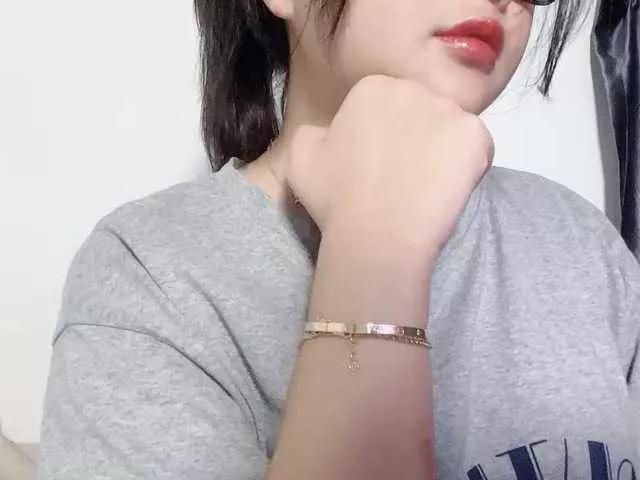 Offline Sralet20 on BongaCams