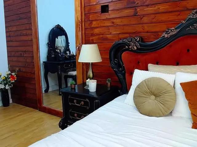 Freechat SuzanneKerr on BongaCams