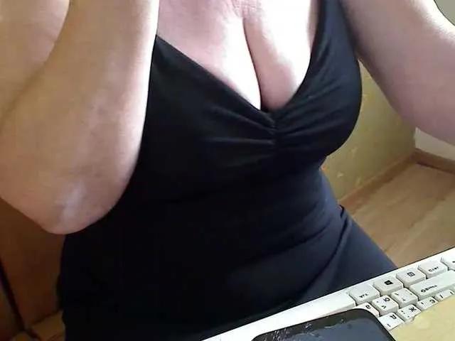 Freechat Svetulya50 on BongaCams