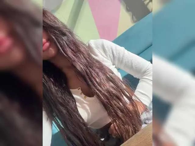 Freechat sweetkira25 on BongaCams