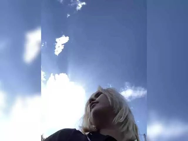 Offline Tinablackkk on BongaCams