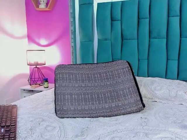 VALERYANDERSON on BongaCams