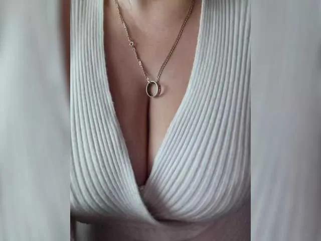 Offline VeronicaChica on BongaCams