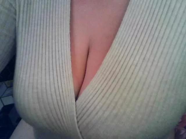 Offline VeronicaChica on BongaCams