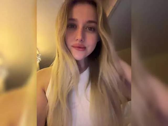 Freechat VibeSwet37 on BongaCams