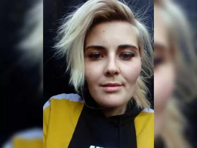 Offline Vika1zvezda on BongaCams