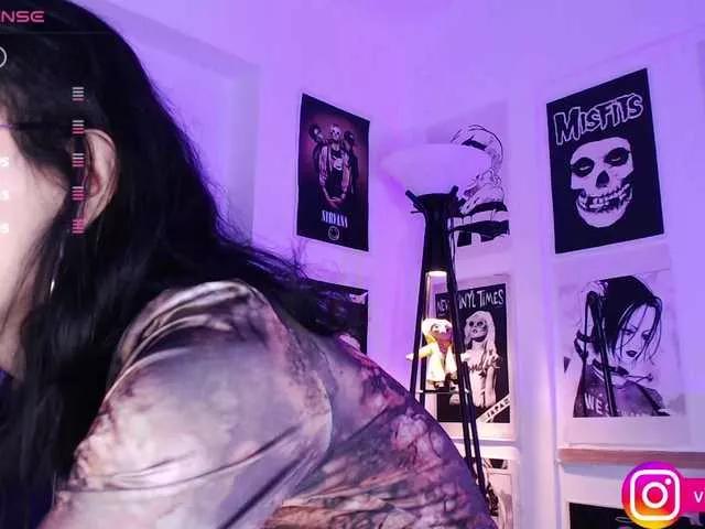 Offline Violetlane on BongaCams