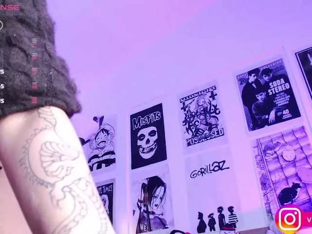 Offline Violetlane on BongaCams