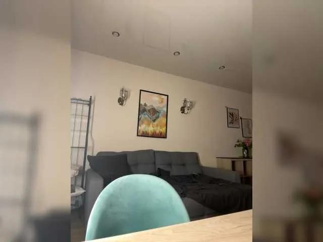 BongaCams VladaMais is Freechat VladaMais — I am excited by self-confidence and determination, you know what you want. There is no specific type of guy, but height is from 180