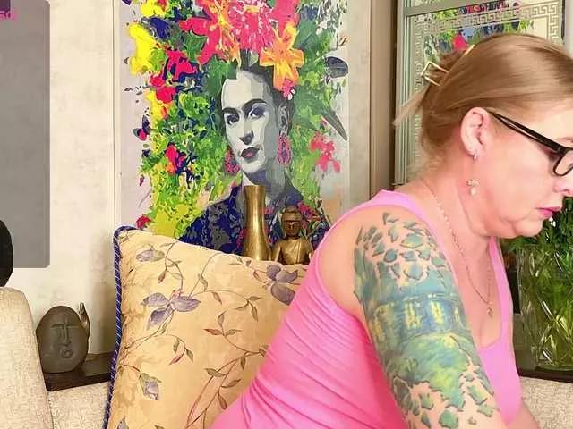 Offline Walkris on BongaCams