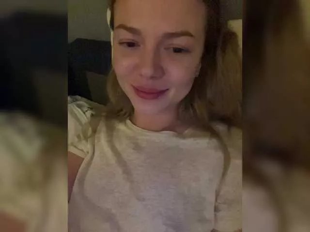 wetLips on BongaCams