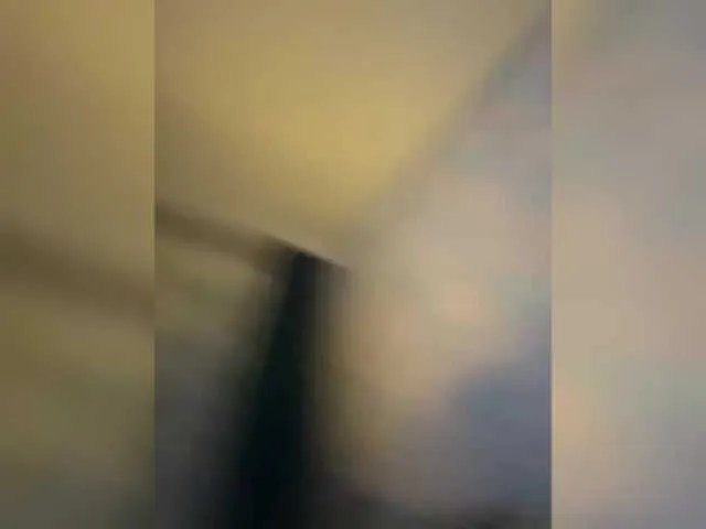 Offline XXXklsdf on BongaCams