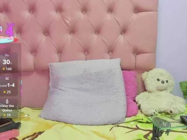 Offline Yaumiiko on BongaCams