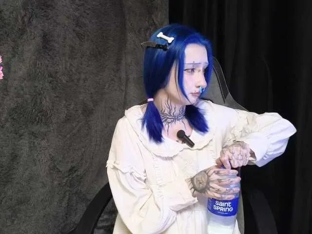 YoungAlice1 on BongaCams