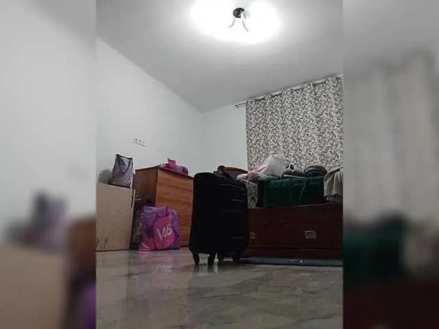 Offline Yuliya77 on BongaCams