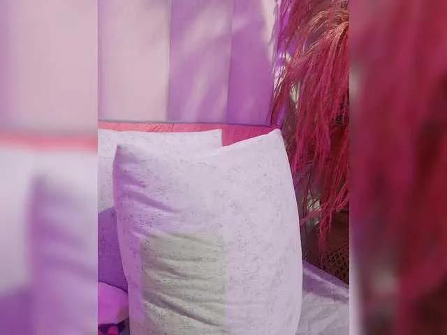 Offline ZoeCamils on BongaCams