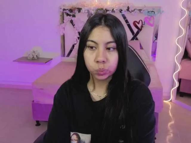 BongaCams ZURY-TAY is Freechat ZURY-TAY — The vibrations of my toys and make me feel desired