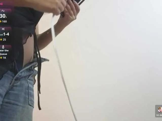 Freechat ZURY-TAY on BongaCams