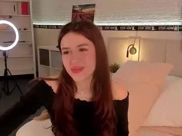 Freechat _emiliaa_ on Chaturbate