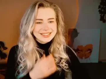 Freechat adelloyss on Chaturbate