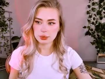 Freechat adelloyss on Chaturbate