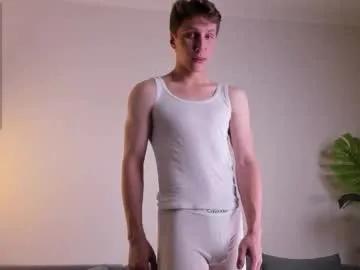Freechat adrian_di on Chaturbate