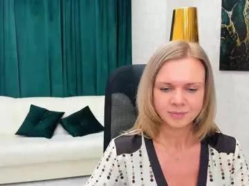 Group agathaklouin on Chaturbate