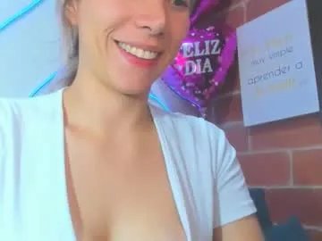 Freechat alexa_latina on Chaturbate