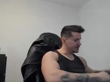 alphagodleatherking92 on Chaturbate