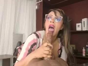 Freechat ambernix on Chaturbate