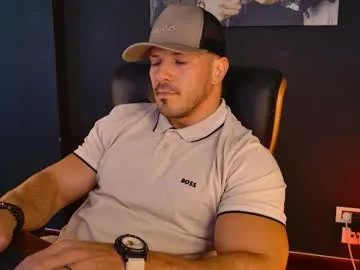 Freechat angeloeric on Chaturbate