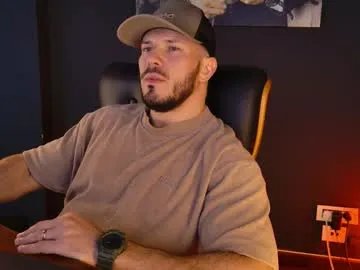 Freechat angeloeric on Chaturbate