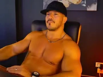 Freechat angeloeric on Chaturbate