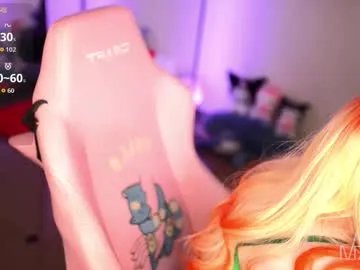 Freechat annie_may_may on Chaturbate