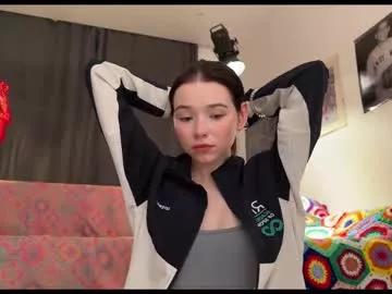 Freechat anntics_ on Chaturbate