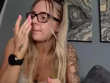 Chaturbate april_flix is Freechat april_flix — I'm Just A Girl TIP 33/108/1001 #smoke #squirt #british #uk #lovense