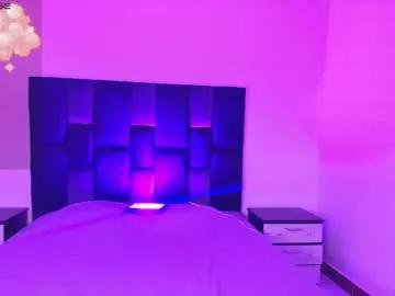 Freechat ari_sunshine on Chaturbate