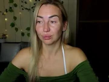 Freechat ay_kiss_jully on Chaturbate