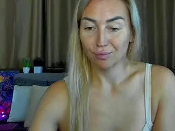 Freechat ay_kiss_jully on Chaturbate