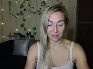 Freechat ay_kiss_jully on Chaturbate