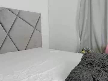 Freechat blueeyeslexxxy on Chaturbate