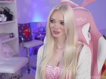 Freechat bunnydollstella on Chaturbate